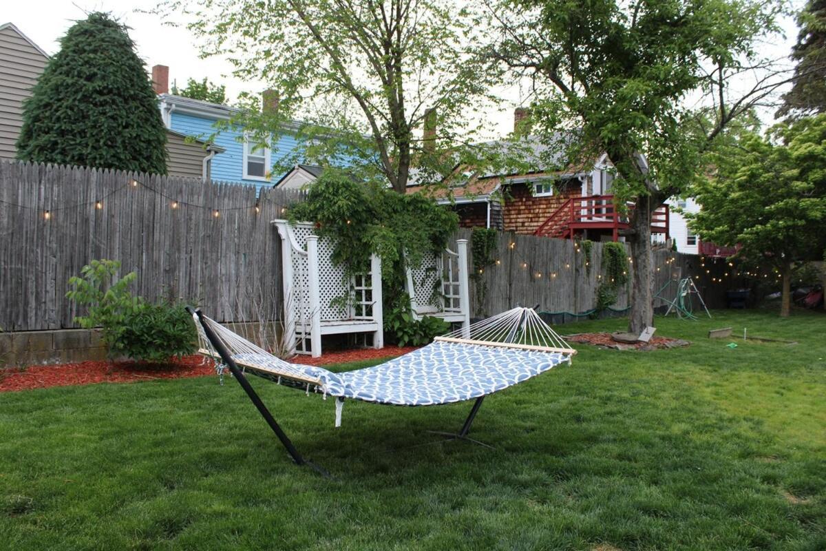 Witch Retreat With Tiki Bar In Downtown Apartment Salem