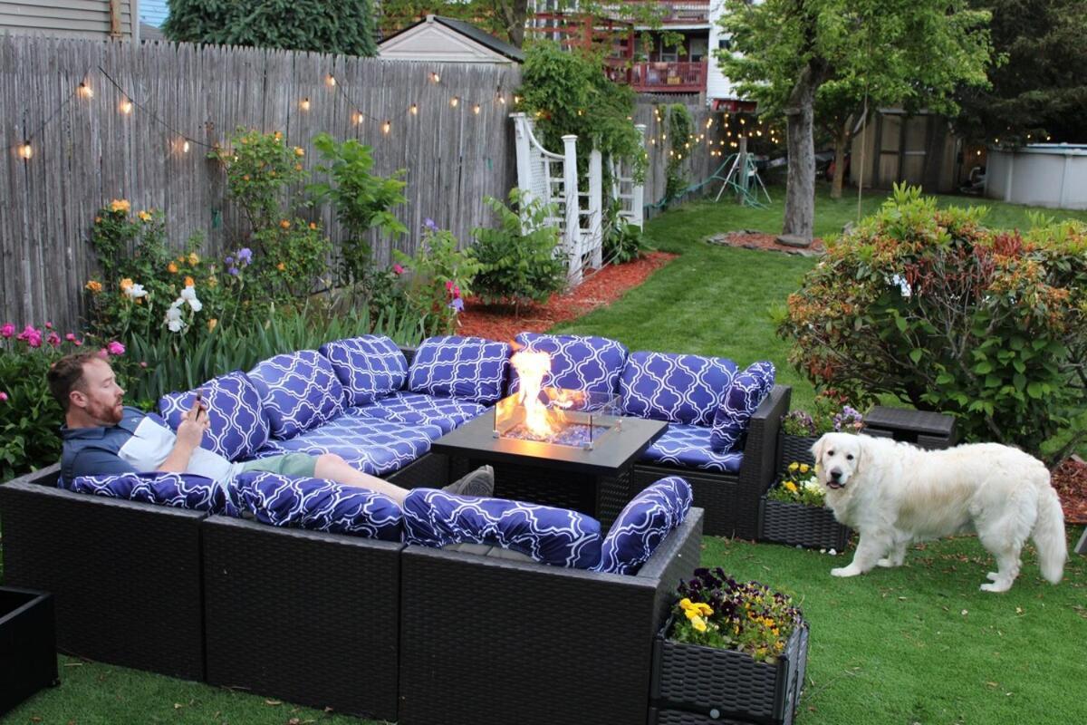 Witch Retreat With Tiki Bar In Downtown *