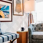 Salem Waterfront Hotel & Suites