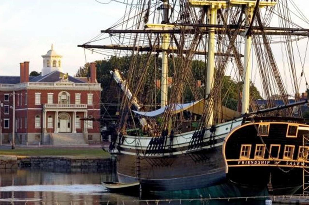 The Warlock House * Salem