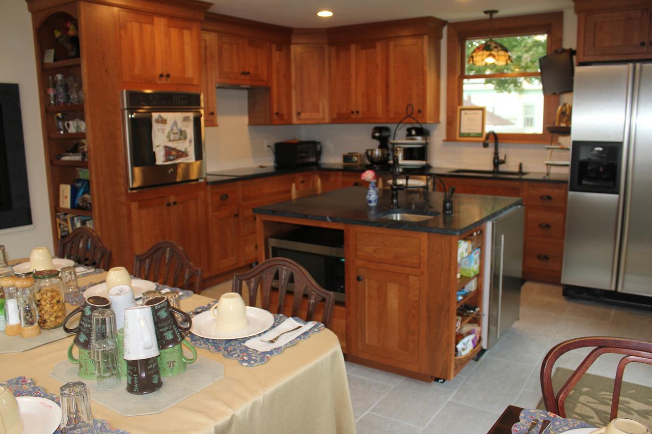Northey Street House * Salem